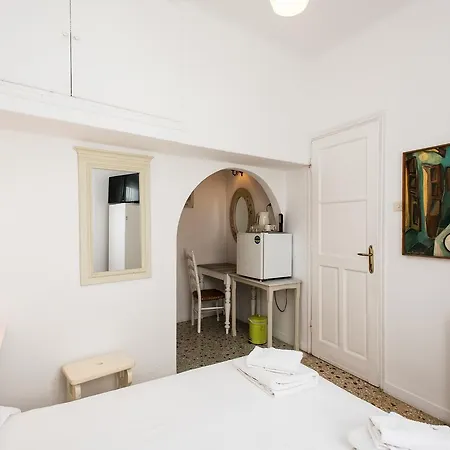Delphines Hotel Mykonos Town