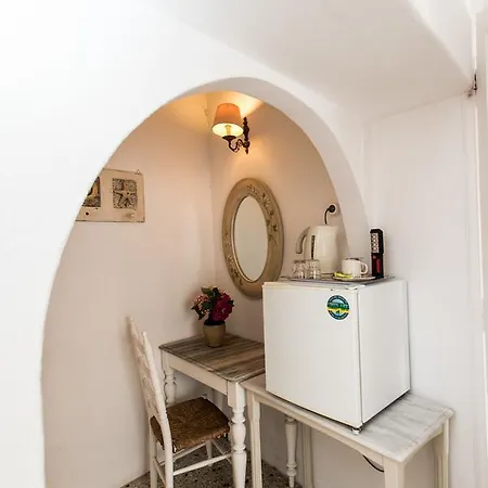 Delphines Hotel